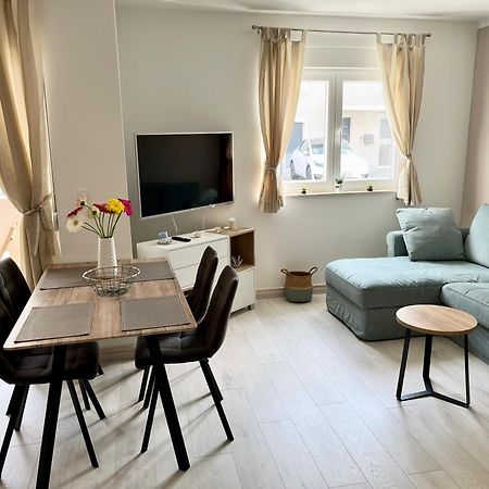 Apartment Laura โปดสตรานา ภายนอก รูปภาพ