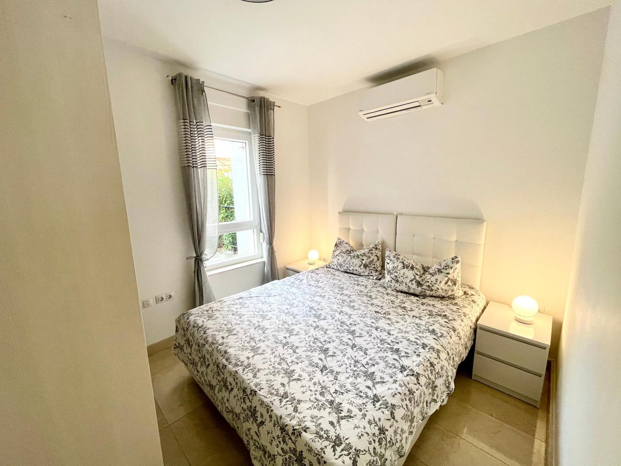 Apartment Laura โปดสตรานา ภายนอก รูปภาพ