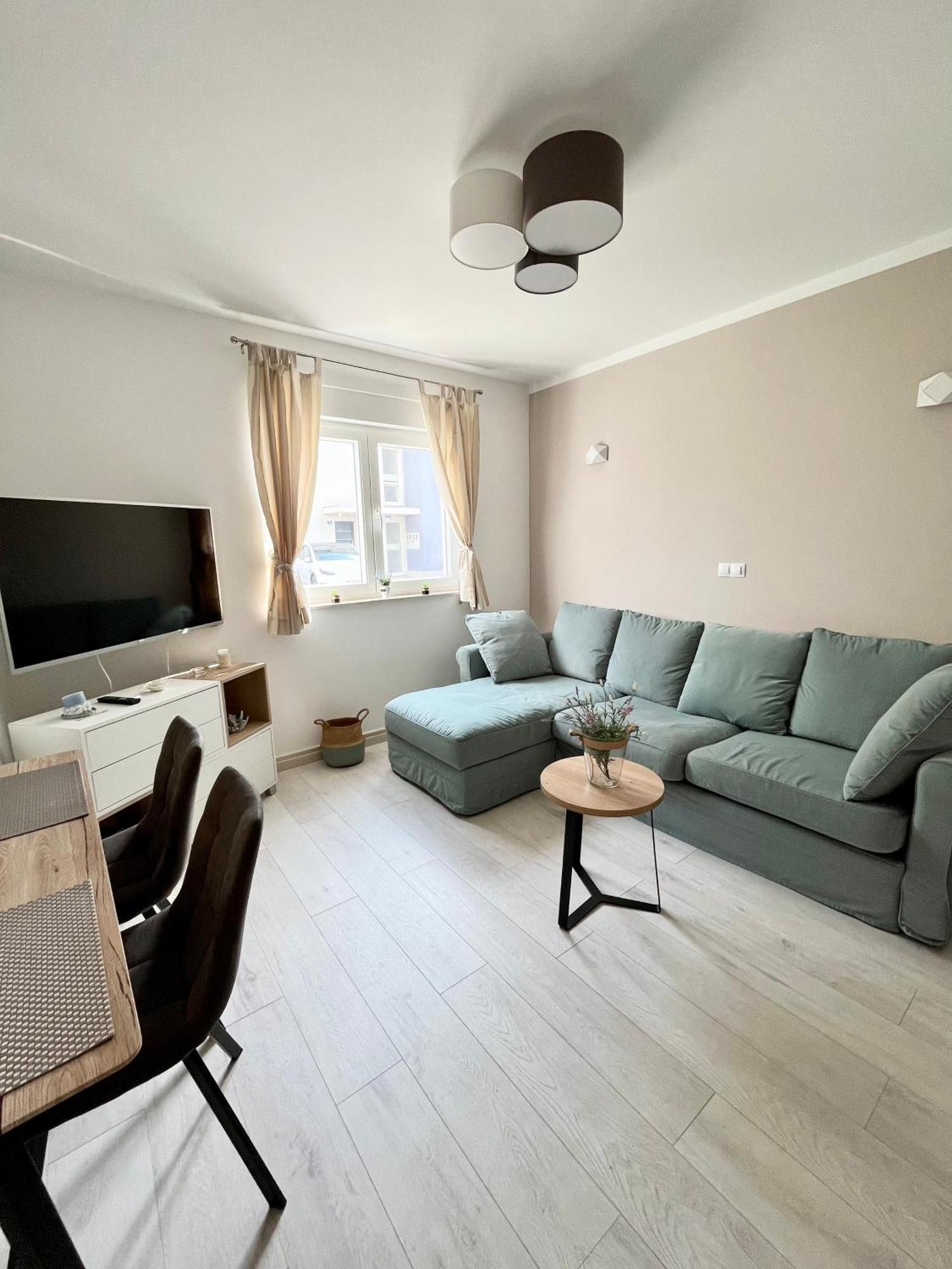 Apartment Laura โปดสตรานา ภายนอก รูปภาพ